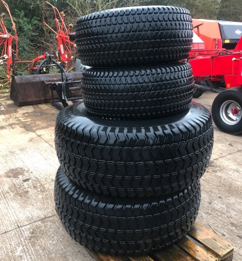Demo Turf wheels/tyres