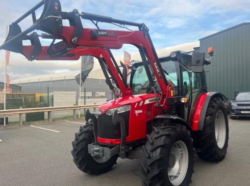 Massey Ferguson 4709