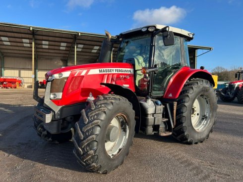 Massey Ferguson 7718