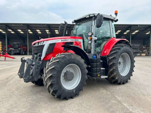 Massey Ferguson 7S.180
