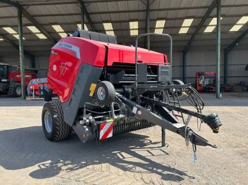 Massey Ferguson RB.4160V