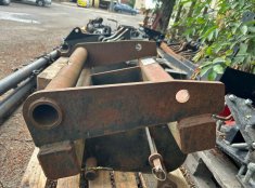 Manitou to JCB Compact Headstock Adaptor