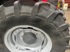 Massey Ferguson 4708