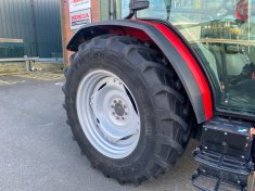 Massey Ferguson 4709M