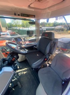 Massey Ferguson 8S.305