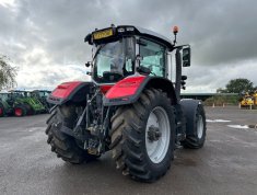 Massey Ferguson 8s.225