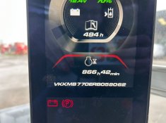 Massey Ferguson 8s.305