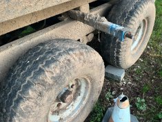 Used Henton 10 ton Grain/Muck Trailer